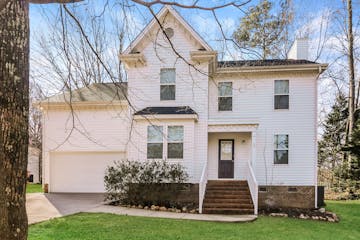 111 MEADOW RUN CLAYTON, NC 27520